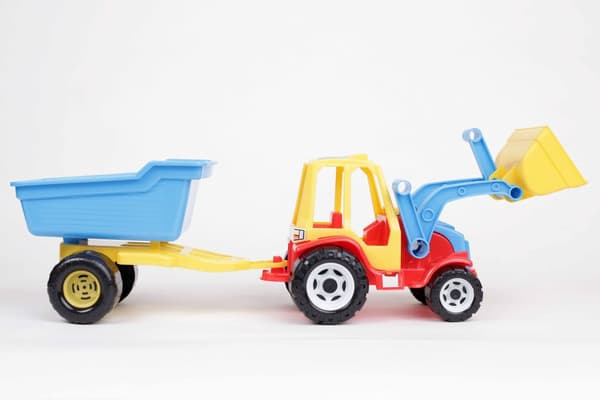 Traktor med læsser og trailer – model 138
