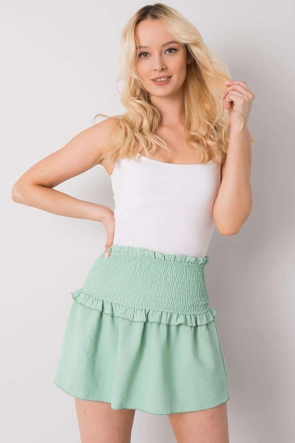 Short skirt model 167524 Och Bella green L