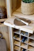 Miniatyrbild 7 av 8: Barskåp