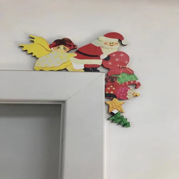 Juldekoration för dörröverstycke