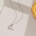 Miniatyrbild 5 av 8: Fish tail Halsband