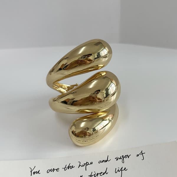 Spiral armband