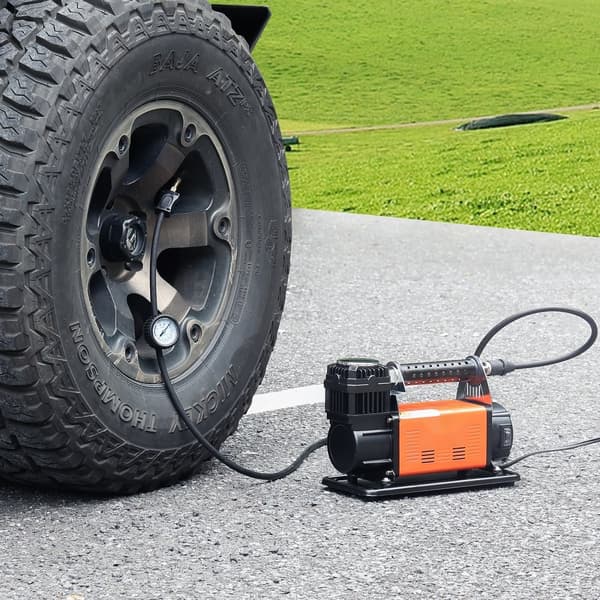 Robust bærbar luftkompressor 7.06CFM 150PSI, dækinflator og luftpumpe til effektiv brug