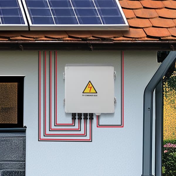 Aurinkosähköinen yhdistyskotelo 4 merkkijonoa 10A aurinkopaneelijärjestelmälle ABS-kotelo IP65