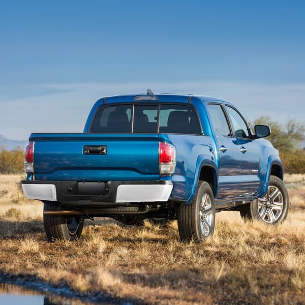 Takapuskuri Teräspuskuri 2008-2016 Ford F250/Ford F350 Super Duty, Kestävä, Helposti Asennettavissa, Laadukas Varaosa