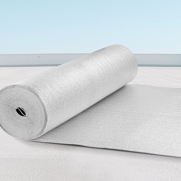 Dobbelt reflekterende isoleringsrulle, skumkerne, strålingsbarrier, 48 tommer x 50 fod, energibesparende, let at installere