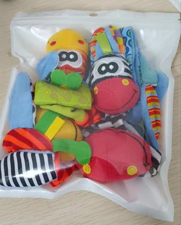 Baby cartoon animal leksaks strumpor aktivering