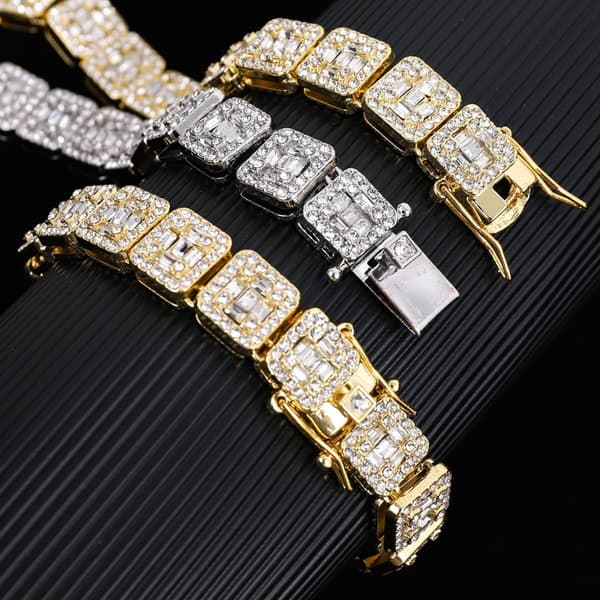 Halsband square rock