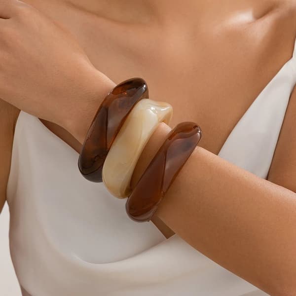 Irregular armband