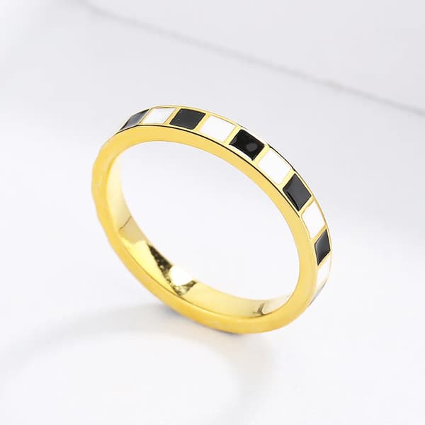 Ring checkerboard svart vit