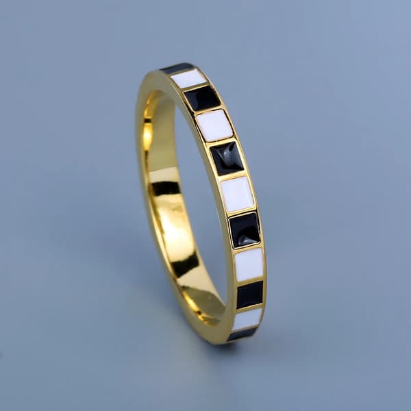 Ring checkerboard svart vit