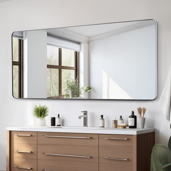 Firkantet vægmonteret spejl 32x72, aluminiumsramme, moderne design, perfekt til badeværelse og stue, holdbart og stilfuldt.