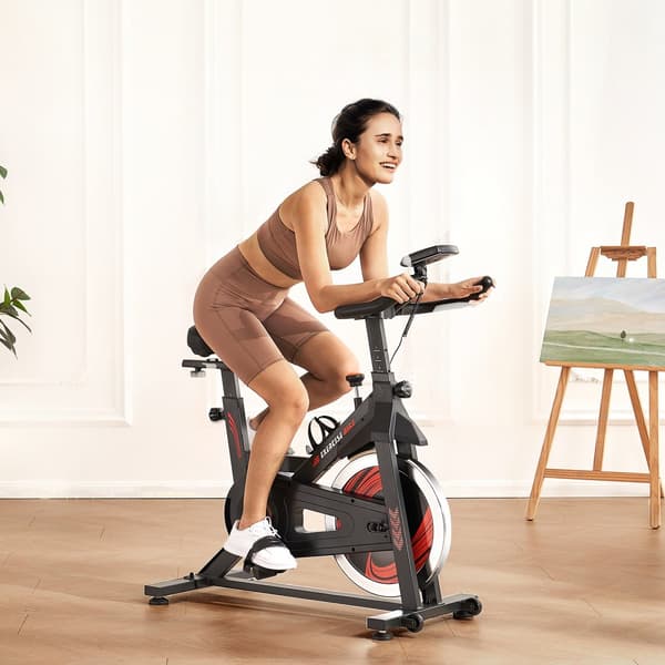 Magnetisk modstand motionscykel, indendørs stationær cykel, justerbar modstand, kompakt design, ideel til hjemmetræning.