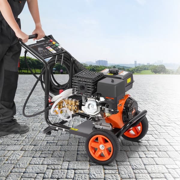 Gastruckstvätt 4400 PSI, 15L/min, högtryckstvätt, effektiv rengöring, 5 munstycken, kraftfull motor, perfekt för professionell användning