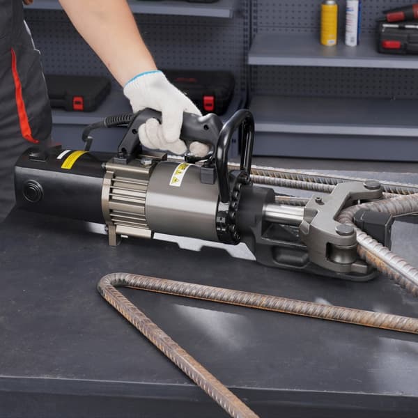2000W elektrisk hydraulisk armeringsjern, op til 1,26 tommer (20-32 mm), effektiv og kraftfuld, ideel til byggeri.
