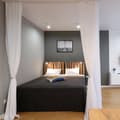 Miniatyrbillede 8 af 11: Selvklæbende loftgardinskinnesæt 3m, 9,9 FT hvid rumdeler, nem installation, moderne design.