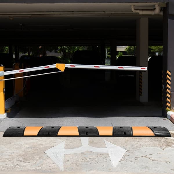 Modulær Gummi Speed Bump Kabelbeskytter Ramp 6FT, 2-kanals, velegnet til indkørsler, slidstærk og sikker.