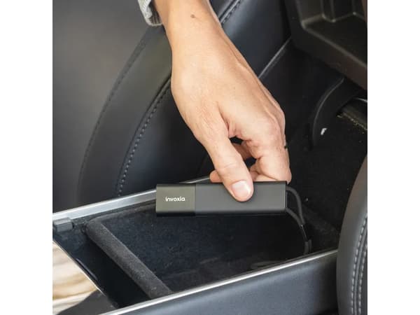 Invoxia GPS Tracker Pro, Universal, GPS-spårare, Svart, Akrylnitrilbutadienstyren (ABS), Gjuten aluminium, Läder, IP33, Micro-USB