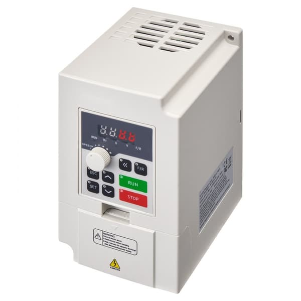 VFD 3HP 2,2KW 5A, 3-faset AC 380V, 0-2000Hz frekvensomformer, høj effektivitet, præcis kontrol