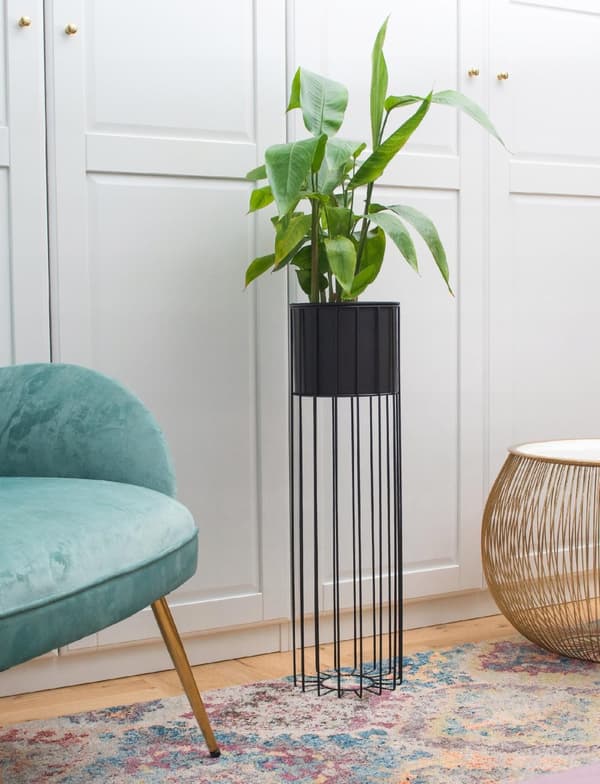 Stående blomsterstativ metal matsort trådloftsstativ 70cm