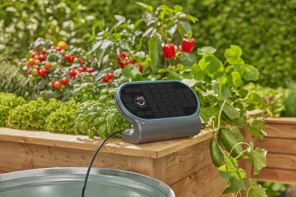 Gardena AquaBloom L aurinkovoimalla toimiva kastelusarja