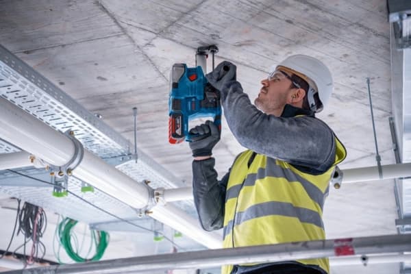 Bosch GBH 18V-22 PROFESSIONAL, SDS Plus, 2,2 cm, 1050 RPM, 1,9 J, 4675 BPM, 4 - 12 mm - SOLO