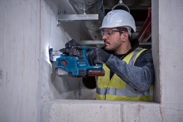 Bosch GBH 18V-22 PROFESSIONAL, SDS Plus, 2,2 cm, 1050 RPM, 1,9 J, 4675 BPM, 4 - 12 mm - SOLO