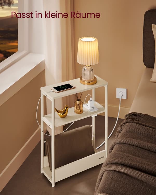 Slankt sidebord med strømskinne, sengebord i 3 niveauer, sidebord, til små rum, magasinholder, stue, soveværelse, kontor, cremehvid LET335W02