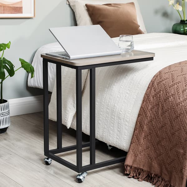 Endebord, sidebord, sofabord, med stålramme og hjul, nem montering, industrielt, til stue, soveværelse, balkon, grå og sort