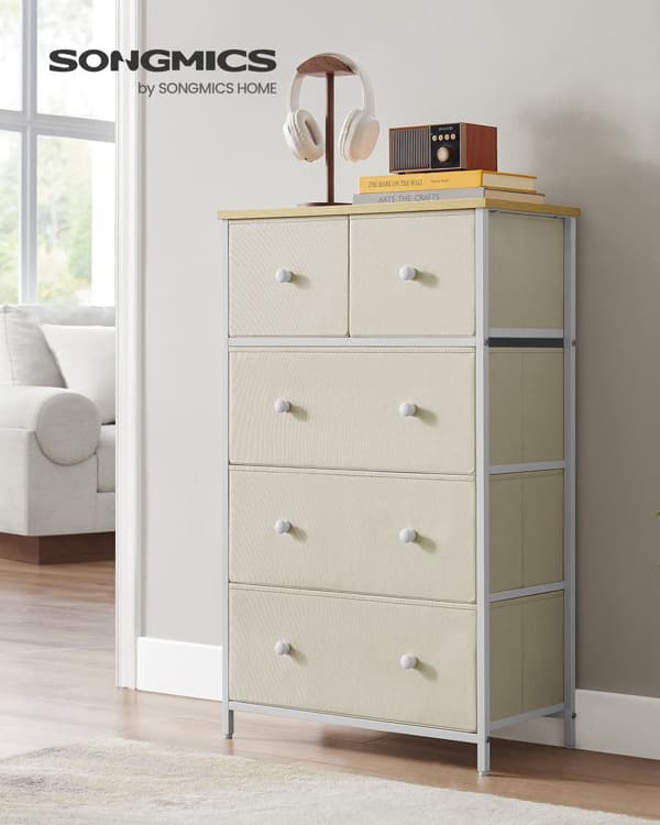 Kommode med 5 stofskuffer og metalramme camel gul-creme hvid