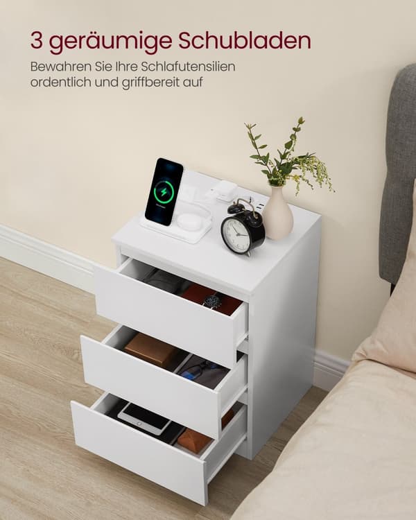 Sidebord 2 AC-stik soveværelse sky hvid