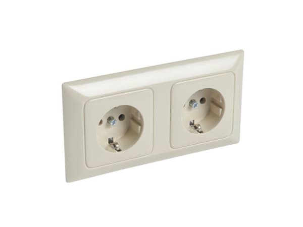 Legrand Schuko pistorasia 776122 CREO manteli valkoinen vaakasuora (776122)