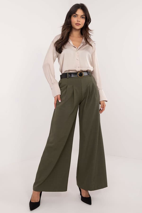 Women trousers model 203166 Italy Moda green one-size-fits-all