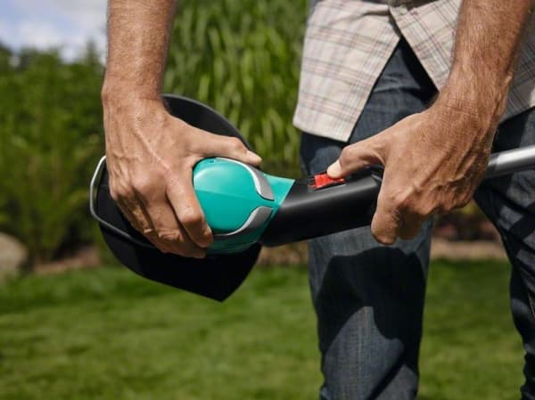 Bosch GRÆSTRIMMER ART 24 400W