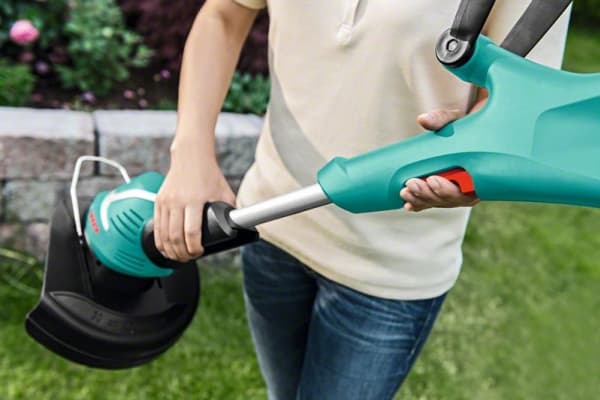 Bosch GRÆSTRIMMER ART 24 400W