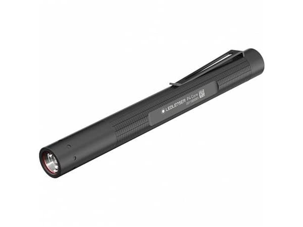 LEDLENSER Pencillygte med fokusering. Tre lysstyrker (15/60/120 lumen). Med lommeclips. Lev. Inkl. 2 stk. AAA batterier. IP54