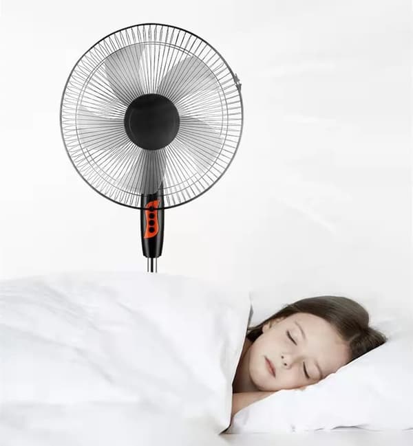 FLÄKT STÅENDE FLÄKT JUSTERING OSCILLATION TYST KRAFTFULL 45W 45CM HÖG