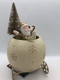 Miniatyrbillede 1 af 2: Julemand i kugle bil - Må eje