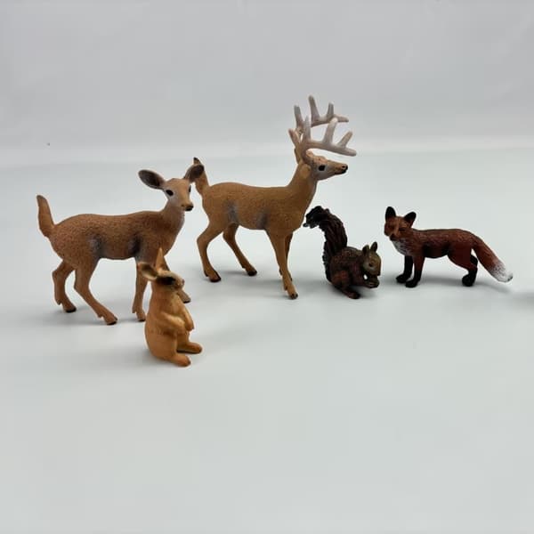 INF Realistisk skogdyrfigursett med 6 stk Forest Animals Set