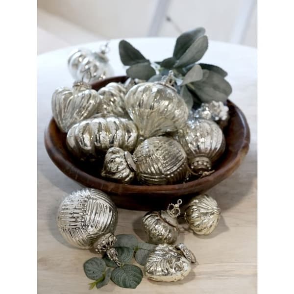 Heart for hanging with décor and simili