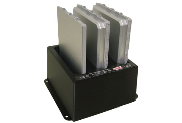 LIND PCPE-LNDG1CG - Batterilader / strømadapter - 3 x batterier lader - 7.5 A - for Panasonic FZ-VZSU84U, FZ-VZSU88U