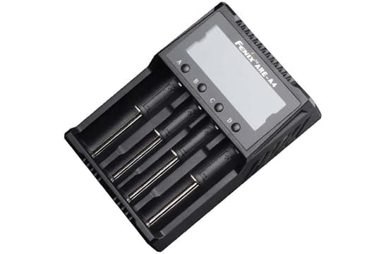 Fenix ARE-A4, Litium-Ion (Li-Ion), Nikkeli-Kadmium (NiCd), Nikkeli-Metallihydrid (NiMH), AA
