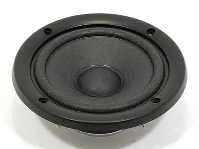 Visaton VS-MR130/8, 80 W, 100 W, 8 ohm (O), 400 - 13000 Hz, sortering, 49,2 mm