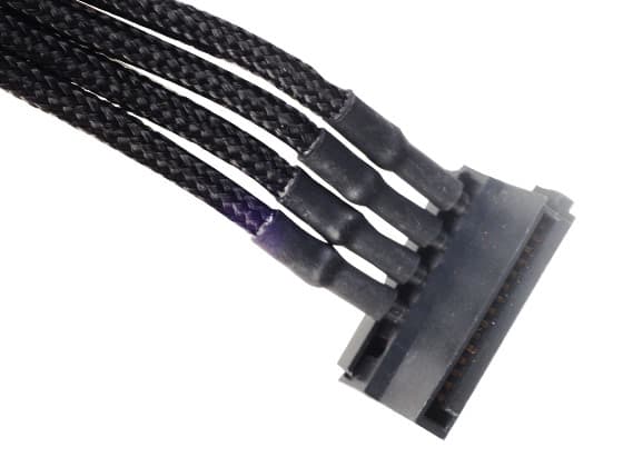 SilverStone PP07 - Strømforlengelseskabel - SATA-strøm (hunn) til 4-pin intern strøm (hann) - 30 cm - svart