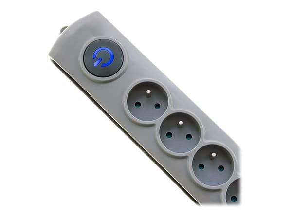 Qoltec 50165, 6 AC-pistorasia(a), Tyyppi F, 230 V, 50 Hz, 16 A, 3680 W