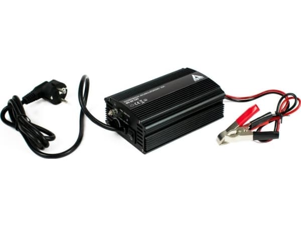 AZO Digital 12 V nettlader BC-10 10A for batterier (230V/12V) 3 ladetrinn
