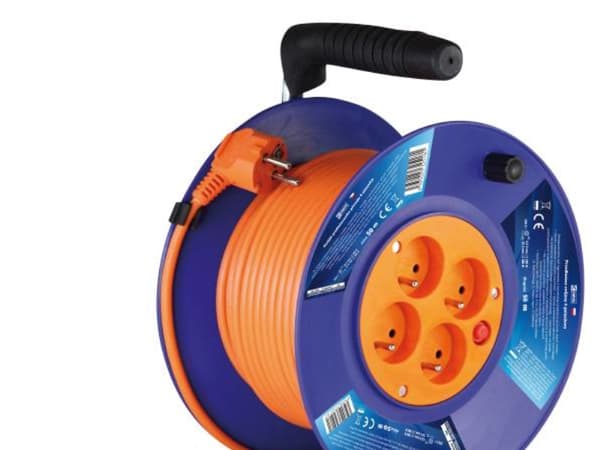 Emos 1908045001, Grunnleggende, Blå, Oransje, 4 AC-utganger, 50 m, H05VV-F3G, 230 V Blå, Oransje