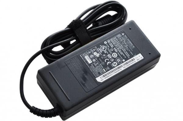 Acer - Strömadapter - 90 Watt Svart