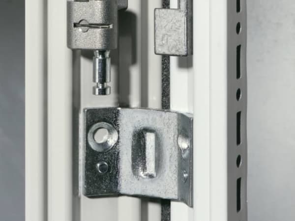 Rittal - Vinklat fäste för rackmontering (paket om 6) - för TS 8