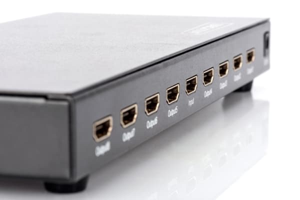 DIGITUS Professional DS-43302 - Video/audiosplitter - 8 x HDMI - skrivbordsmodell